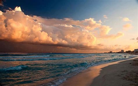 Sunset On The Beach Cancun Playa Cancún Hermosos Paisajes