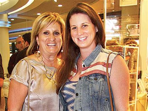מוקד 105 להגנה על ילדים ברשת. השיחה: הרצל עוזר מתאוורר - גלובס