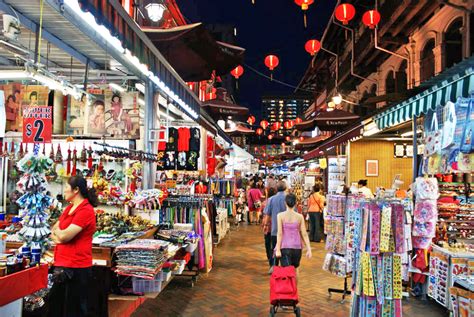 Pasar ini merupakan pasar induk di kota bandung. Top 10 Pasar Malam Bargains You Need In Your Life - scene.sg