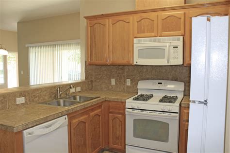 Order food online at jasmine thai, bakersfield with tripadvisor: Jasmine Parke Apartments For Rent in Bakersfield, CA ...