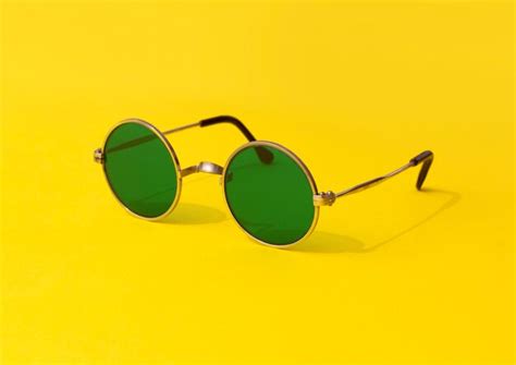 Premium Photo Vintage Fashionable Round Green Sunglasses