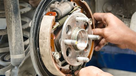 What Are Drum Brakes And How Do They Work The Drive