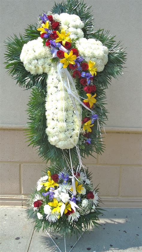 Celebrate and remember the lives we have lost in surprise, arizona. Glendale Florist Funeral Designs: Crosses