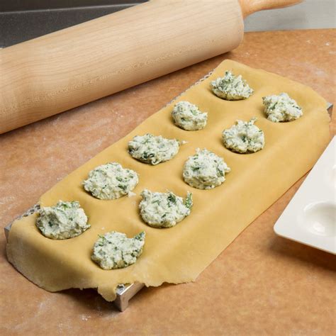 Manual 10 Count Jumbo Ravioli Mold Dough Press