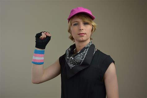 After her sentencing, pte manning, who was born a man, said she wanted to live as a woman and had taken the name chelsea. Chelsea Manning, candidate démocrate dans la tourmente des ...
