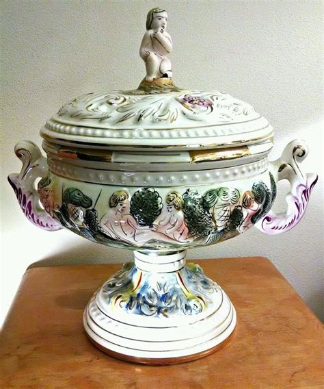 Capodimonte Cream Gold Multiple Colors Porcelain Urn Cherub Lid