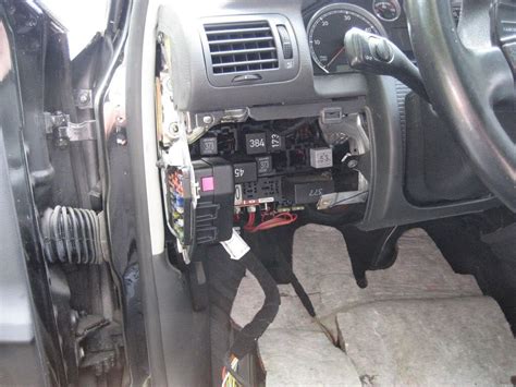 Fuse Box Location Vw Passat 2000