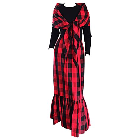 Chic Vintage Anne Fogarty 1970s Black And Red Checkered Dress And Shawl Set 70s For Sale At