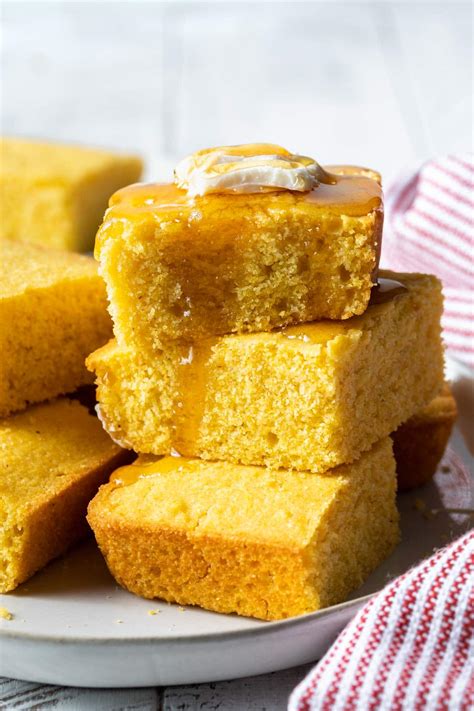 This classic cornbread, made with cornmeal and buttermilk. Vegan Corn Grit Cornbread Recipe / 5 Vegan Cornbread ...