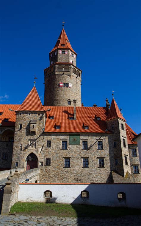 Hrad bouzov byl založen na počátku 14. Hrad Bouzov, Bouzov | Informuji.cz