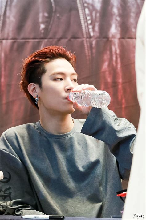 Got7 jb girlfriend and facts | updated 2020. 15 GOT7 JB Outfits That Make Him The King Of "Boyfriend" Looks — Koreaboo