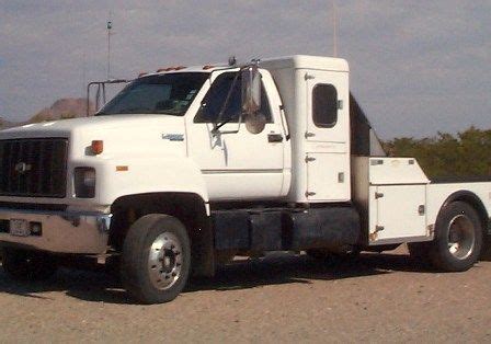 kodiak rv hauler medium duty truck