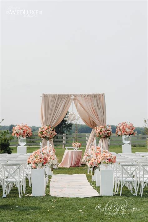 Planning a wedding ceremony isn't as simple as just hiring a wedding officiant. 12 Gorgeous Wedding Ceremony Decor Ideas - Belle The ...