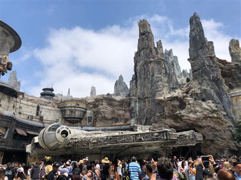 The Essential Guide To Star Wars Galaxys Edge In Disneyland The