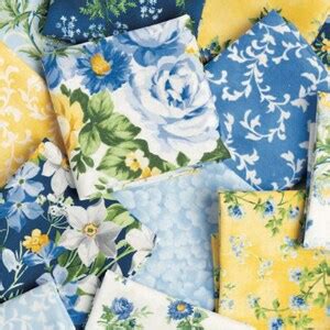 Summer Breeze 2023 Fabric Yardage Sold By The Half Yard Tossed Bouquets