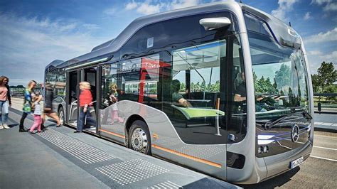 Daimler Will Nach 2020 Teilautomatisierte Busse In Serie Bauen