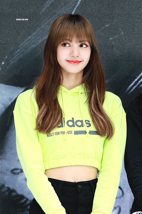 Bias lisa blackpink official blink lisa manoban BLACKPINK's Lisa Named As A Power Dresses In Lyst's "Year ...