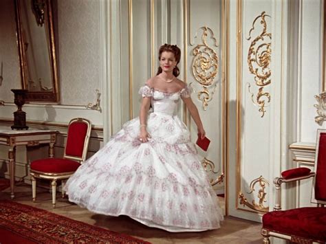 Voir plus d'idées sur le thème sissi, elisabeth d'autriche, impératrice sissi. Épinglé sur Vintage Pics