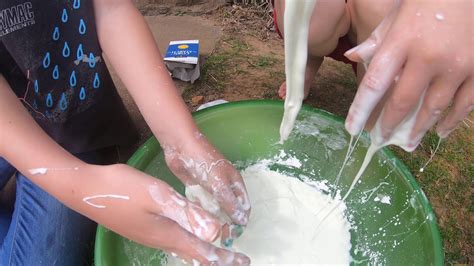 Cornstarch And Water Science Experiment Youtube