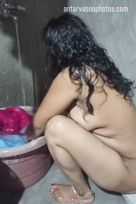 Horny Indian Bhabhi Sonia Ki Leaked Nude Bath Pics My Xxx Hot Girl