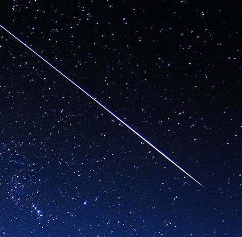 Ihren höhepunkt erreicht der meteorschauer am 28. Sternschnuppen: Lassen Sie sich nächste Nacht von Lyriden ...