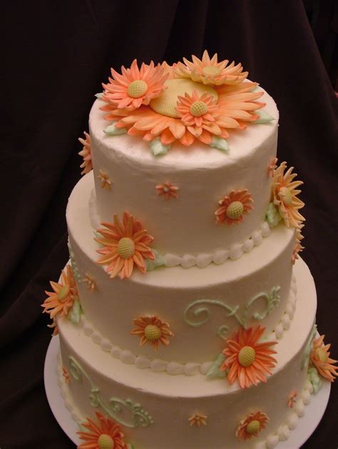 Gerber Daisy Wedding Cake This Was A Buttercream Cake Accented With