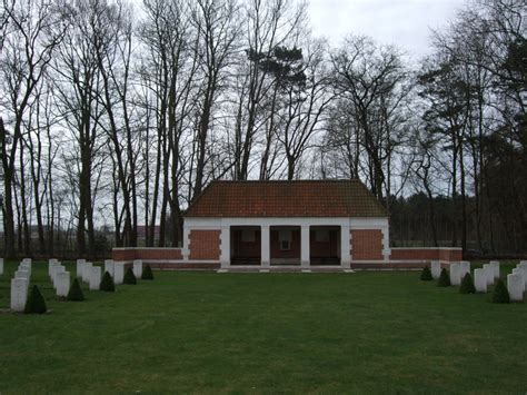Adegem Canadian War Cemetery World War Two Cemeteries A Photographic Guide To The Cemeteries