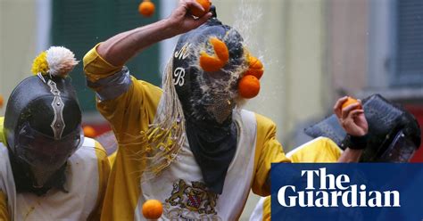 Italys Battle Of The Oranges Carnival In Pictures World News