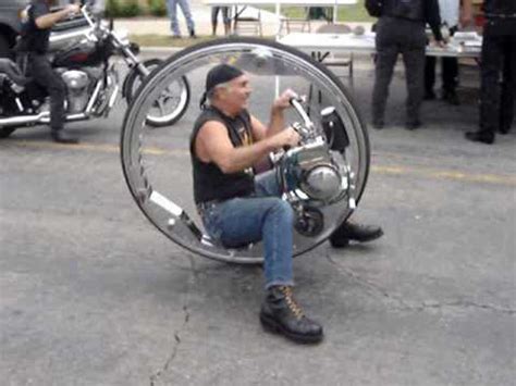 But let the cars do the talking. Wheels of Tomorrow One Wheeler (Monowheel) - YouTube