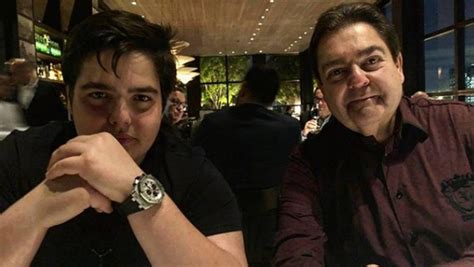 See more of emei dr fausto ribeiro da silva filho on facebook. Faustão posa com o filho, João Guilherme, de 14 anos, e ...