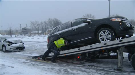 First responders describe 'controlled chaos' during snowstorm - YouTube