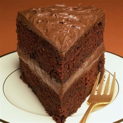 Add flour alternately with whipping cream, beginning and ending with flour. Chocolate Sour Cream Cake Recipe