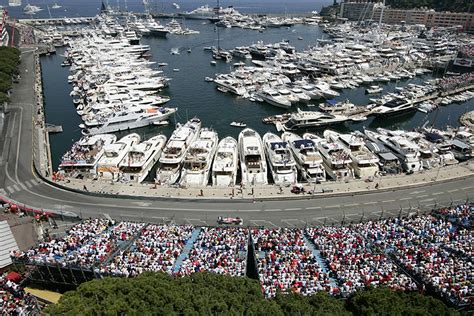 Von anno hecker, monte carlo. Kuriose Monaco-Momente: Ein Formel-1-Auto im Hafenbecken ...