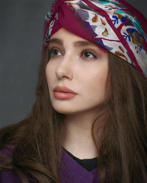 Iranian Girl Beauty Beautiful Woman Fashion Show Street Style