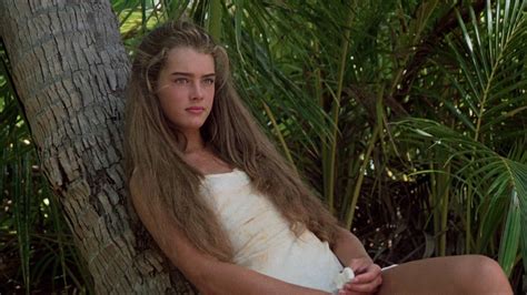 Brooke Shields Christopher Atkins On Blue Lagoon Nudity Controversy Overpasses For America