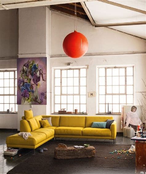 Mit integrierter tischablage und stauraumfach so kann der lange filmabend im wohnzimmer beginnen: Bildergebnis für sofa mit integriertem holztisch | Sofa ...