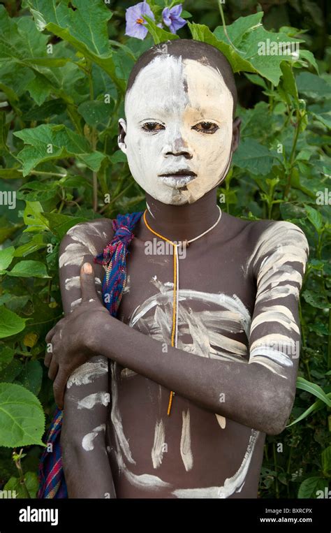 Surma Junge Mit Körper Gemälde Kibish Omo River Valley Äthiopien