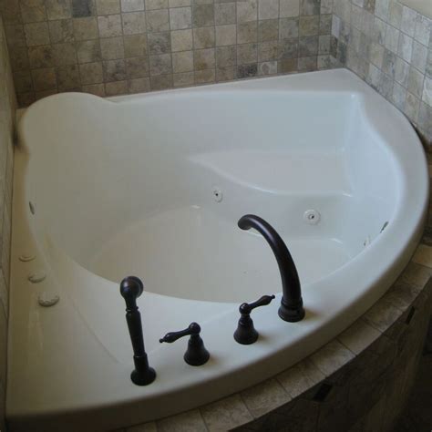 Having your own whirlpool tub will allow you to enjoy a calming glass of wine or a cocktail while swimming in your whirlpool tub and will definitely be the main attraction of your parties during the summer. Carver Tubs Hygienic Aqua Massage 60" x 60" Whirlpool ...