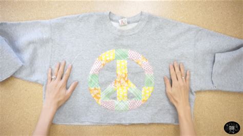 Patchwork Peace Sign Appliqué Design Fashion Wanderer