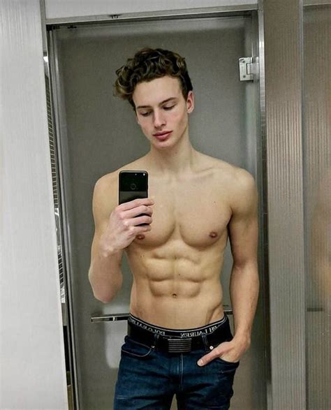 Boys Abs Jawline Shirtless College Boys Body Anatomy Twinks Jawline Cute Gay Male