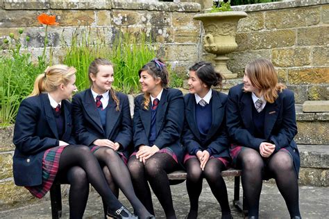 Boarding Schools In England English In Britain In 2020 Mädchen In