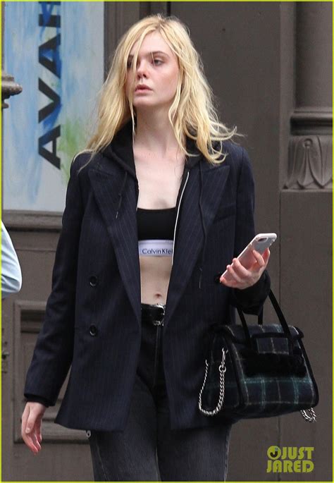 Elle Fanning Shows Off Her Midriff While Strolling Around Nyc Photo