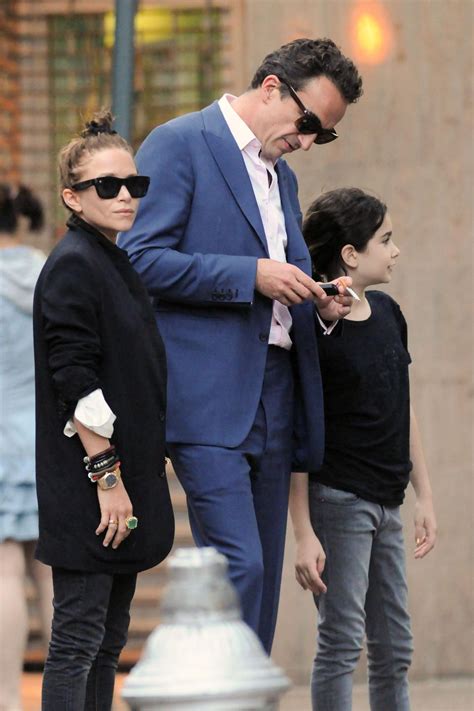 Exclusive - Mary-Kate Olsen & Olivier Sarkozy Out To ...