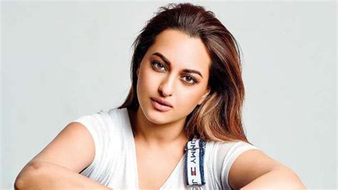 Sonakshi Sinha Ab Bas Anti Bullying Campaign On Social Media Gets 27 Year Old Man Arrested