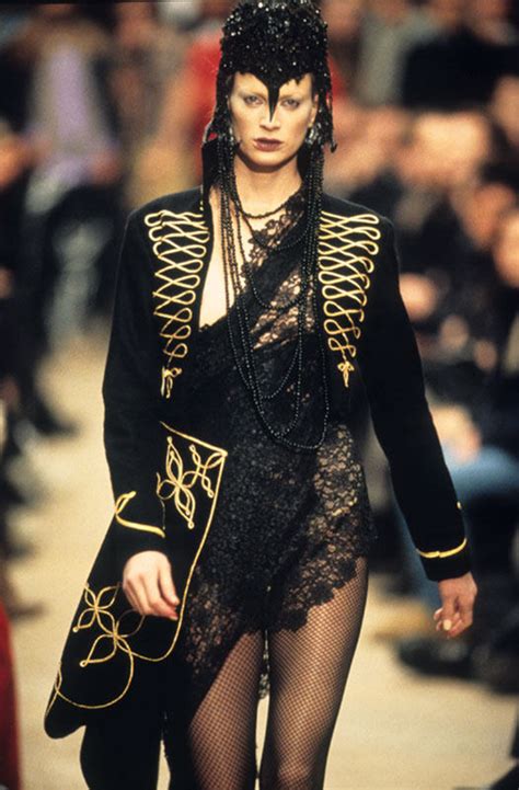 A Tribute To Alexander Mcqueen 7 Most Memorable Collections What When Wear
