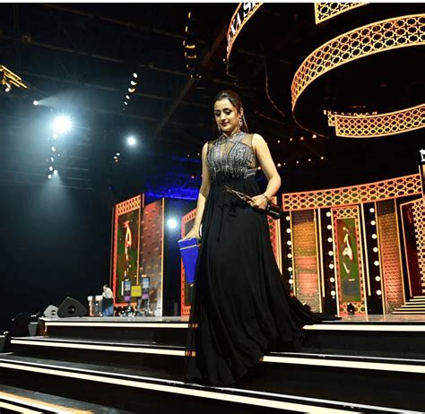 Trisha Krishnan Look Pretty In Black At Siima Awards 2023 Fashionworldhub