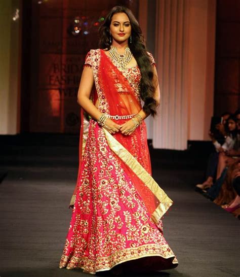 Sonakshi Sinha In Bridal Saree Designed By Jyotsna Tiwari Indian Bridal Fashion Indian