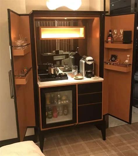 Custom And Diy Minibar Design Inspirations And Ideas For Your Mancave