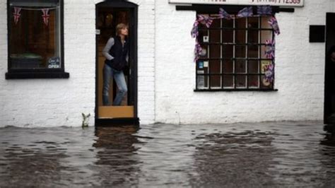 Flooding In Staffordshire Prompts Fire Service Calls Bbc News