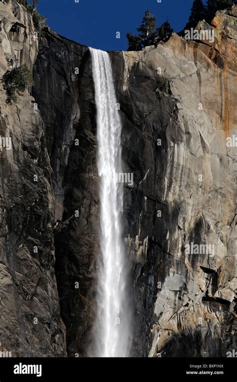 Bridalveil Falls Waterfall Yosemite Valley Yosemite National Park